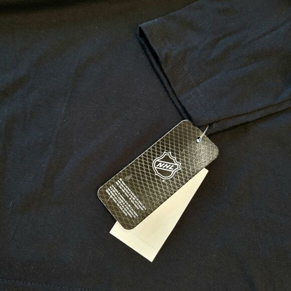 NHL Men's Boston Bruins hockey long sleeves tee. S, M, L - Picture 8 of 8